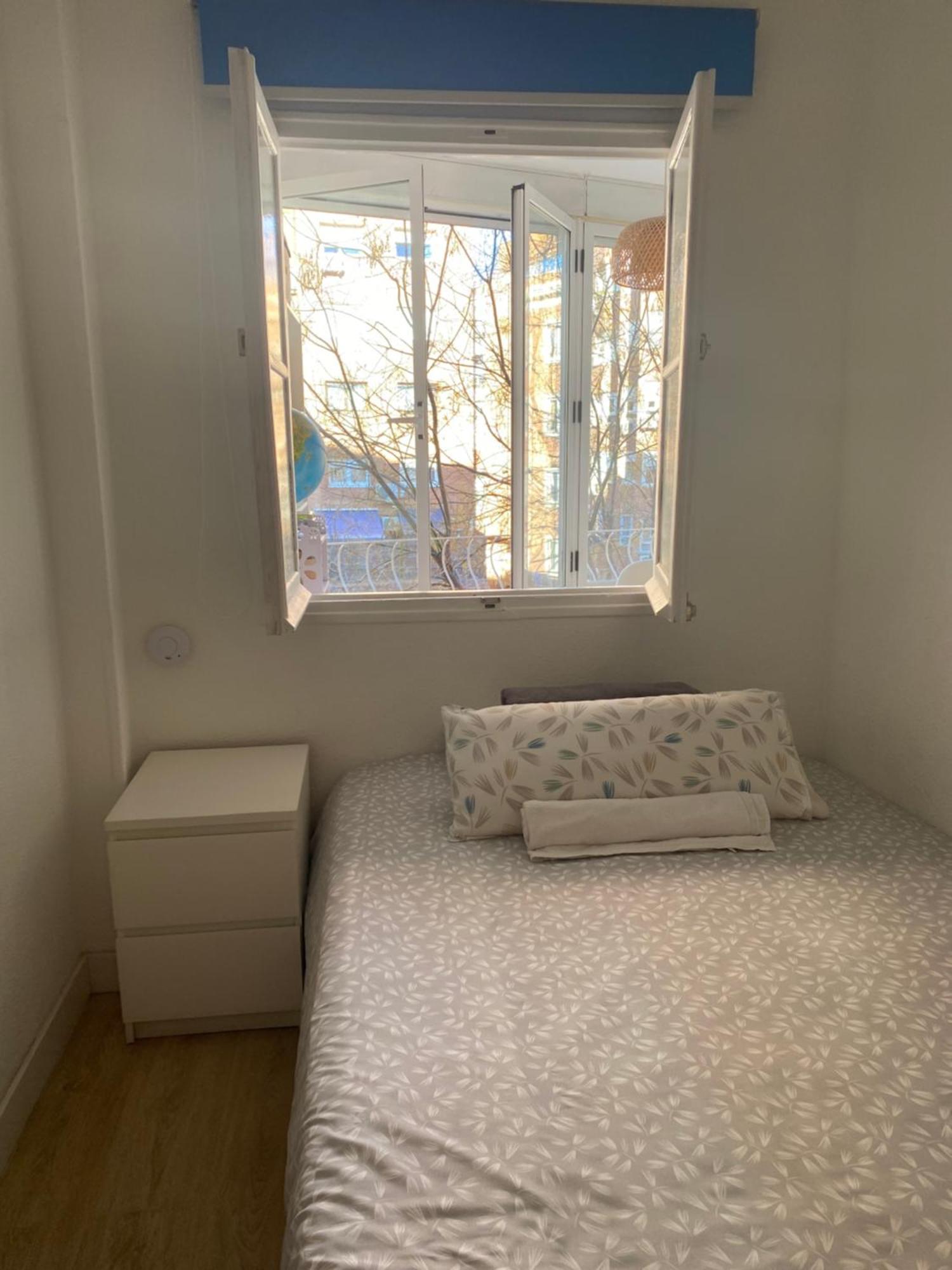 Bed and breakfast Private Retiro Madrid